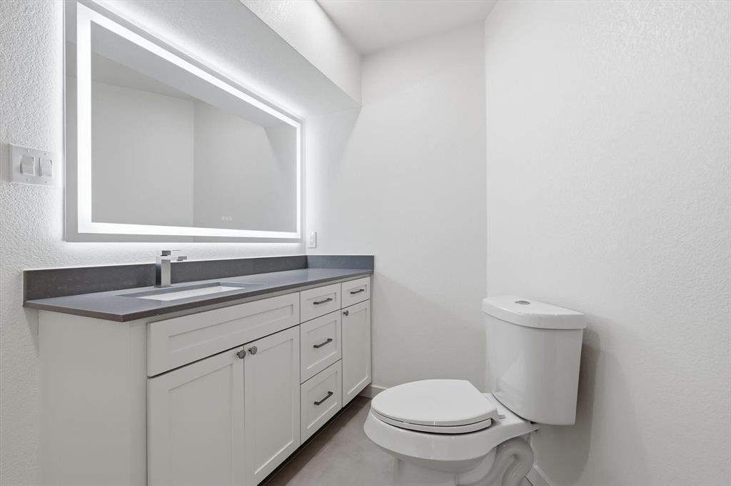 University Place Condo - Residential