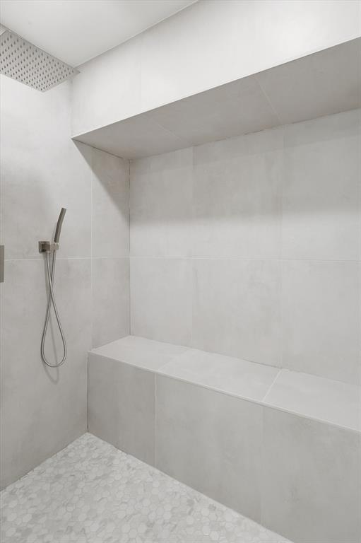 University Place Condo - Residential