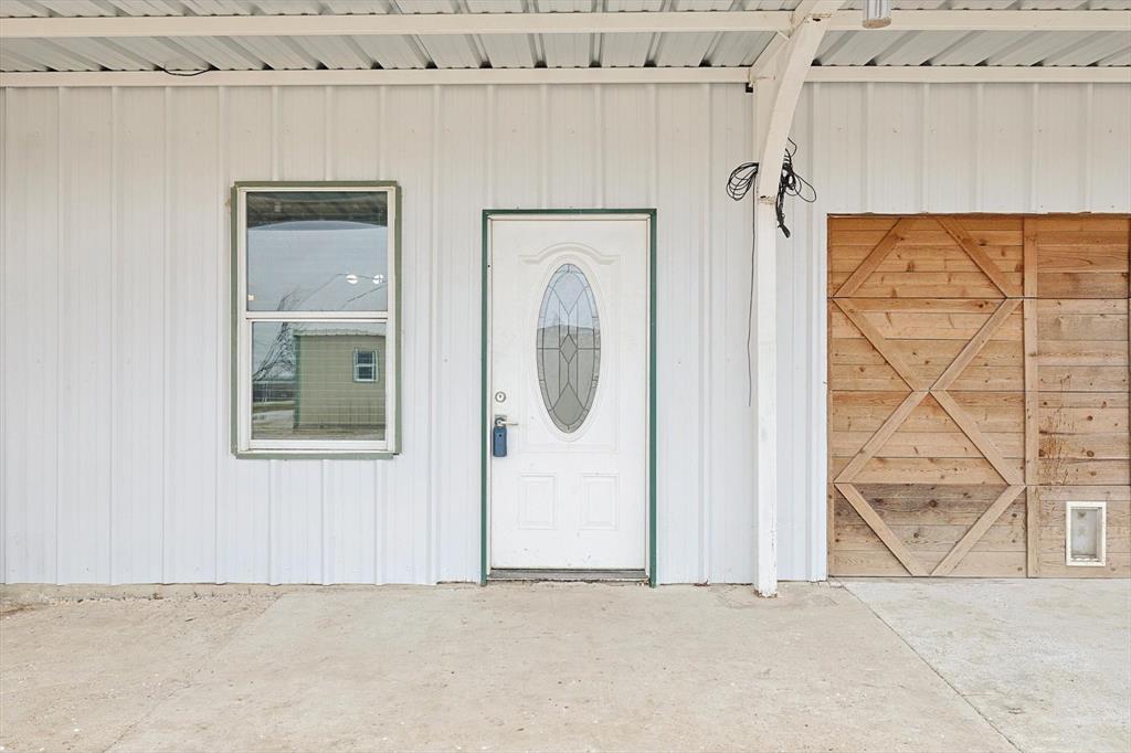 1543 W Lone Oak Road
