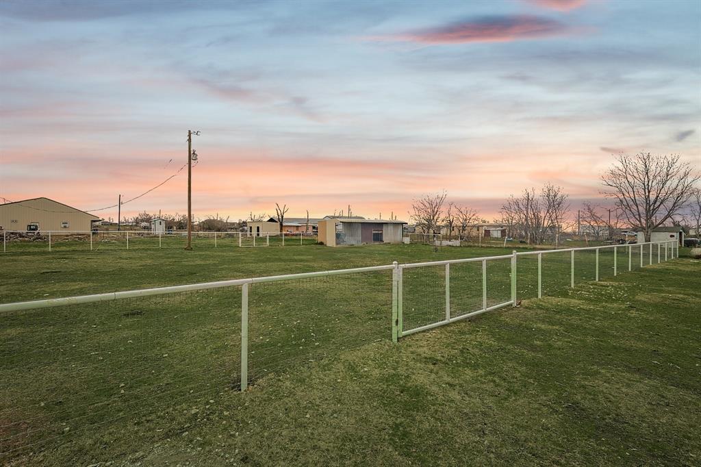 1543 W Lone Oak Road