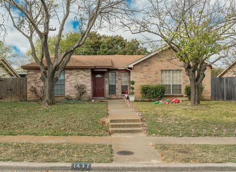 1437 Brook Meadow Circle Lancaster TX 75134