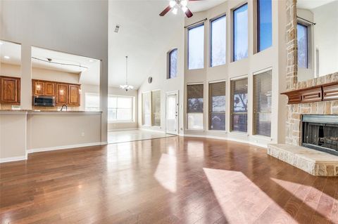 2260 Bald Eagle Way Grand Prairie TX 75052