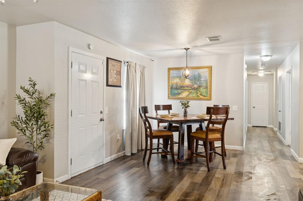 ROCHESTER PARK - Residential