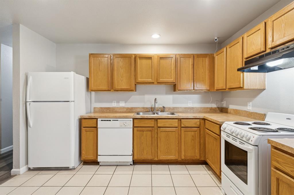 ROCHESTER PARK - Residential