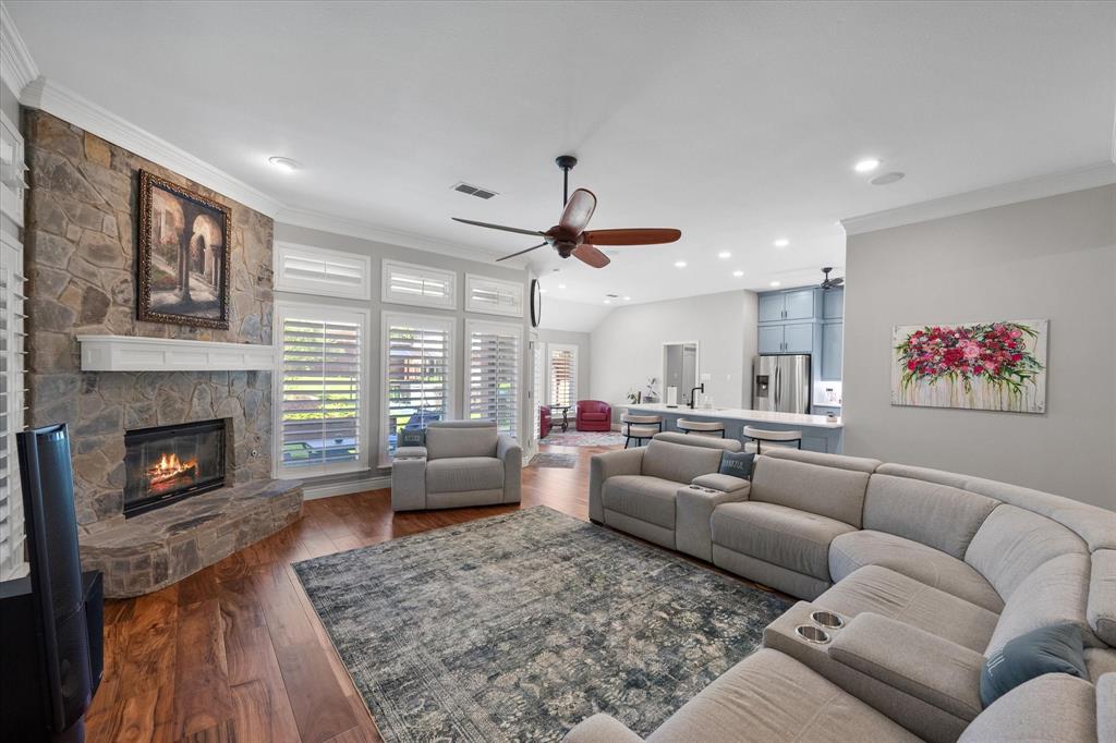 918 Shady Creek Drive