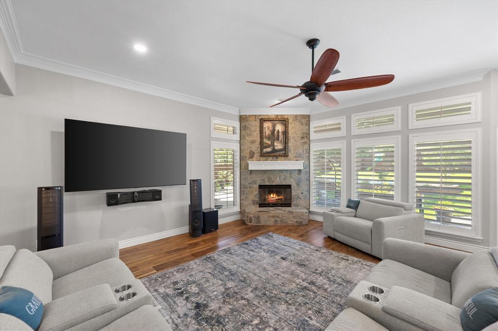 918 Shady Creek Drive