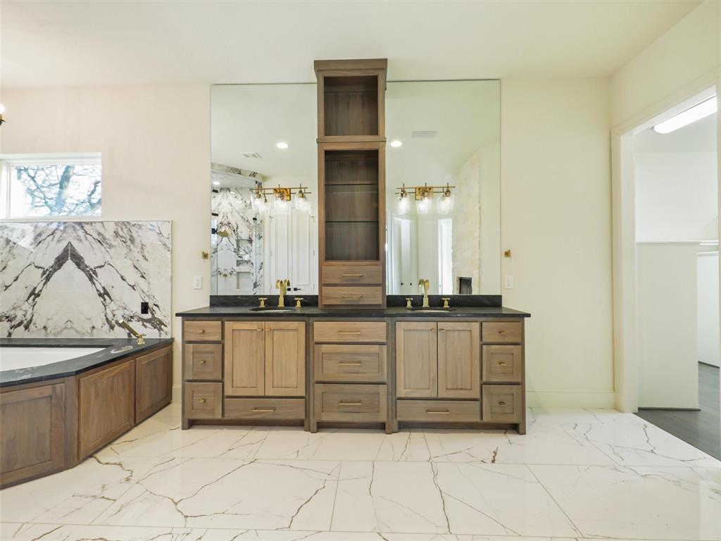 Point Noble - Residential