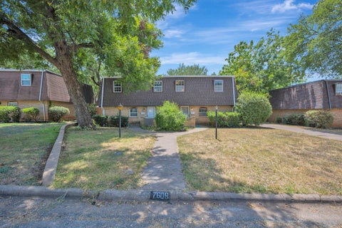Photo of 7608 Bridges Avenue, Richland Hills, TX 76118 (MLS # 21420983)