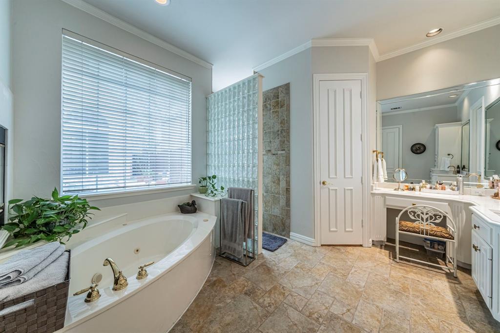 Oaktree Ph One - Residential