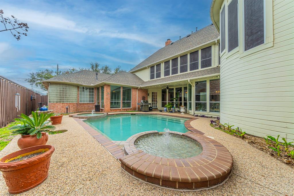 Oaktree Ph One - Residential