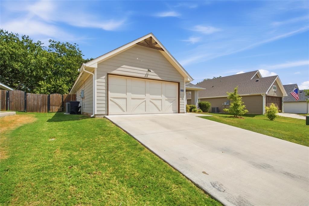 211 Clover Circle