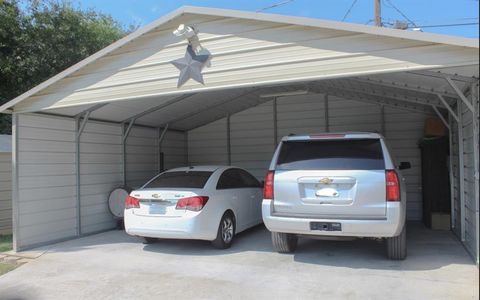 A home in White Settlement