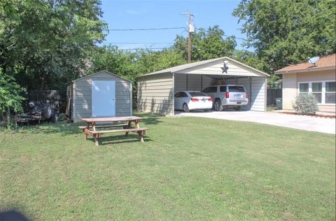 A home in White Settlement