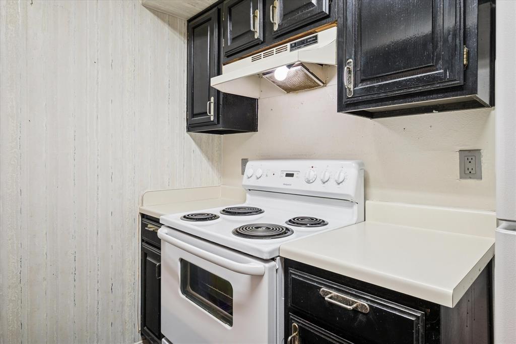 Cambridge Condos Ph 01 03 - Residential