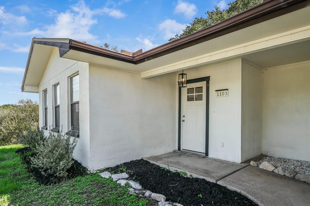 1103 Ute Road