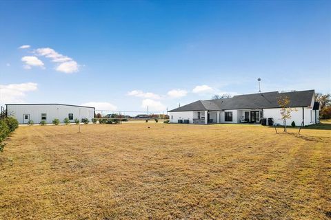 A home in Waxahachie