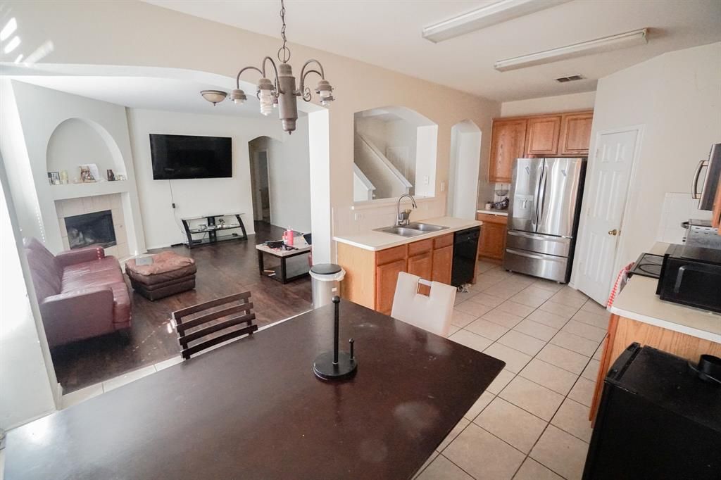 Photo of 515 Binkley Court, Mesquite, TX 75181 (MLS # 21085390)