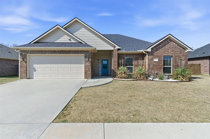 LOCATION, LOCATION! Rare opportunity to own a home directly across from Valley View schools with unbeatable everyday convenience.

Right in the heart of Valley View and directly across from the schools, this charming 3-bedroom, 2-bath home offers the kind of everyday convenience families love. Imagine the ease of walking the kids to school, attending games just steps away, and being part of the vibrant Valley View community. Friday night lights, school events, and everyday convenience are all right outside your front door. Inside, you’ll find a comfortable and functional layout with plenty of space for everyday living. The home has been well cared for and offers a great opportunity for buyers looking for a move-in ready property in a highly desirable location. Conveniently located with quick access to I-35, commuting is simple while still enjoying the charm of small-town living. This location offers the perfect balance of convenience and community.

Homes in this location rarely offer this level of convenience—come see why this Valley View property is such a great opportunity!