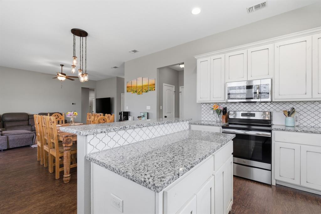 Villas At Green Valley - Residential