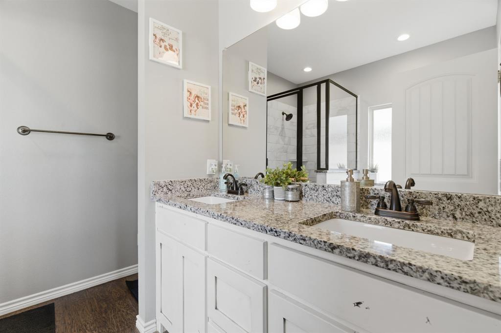 Villas At Green Valley - Residential