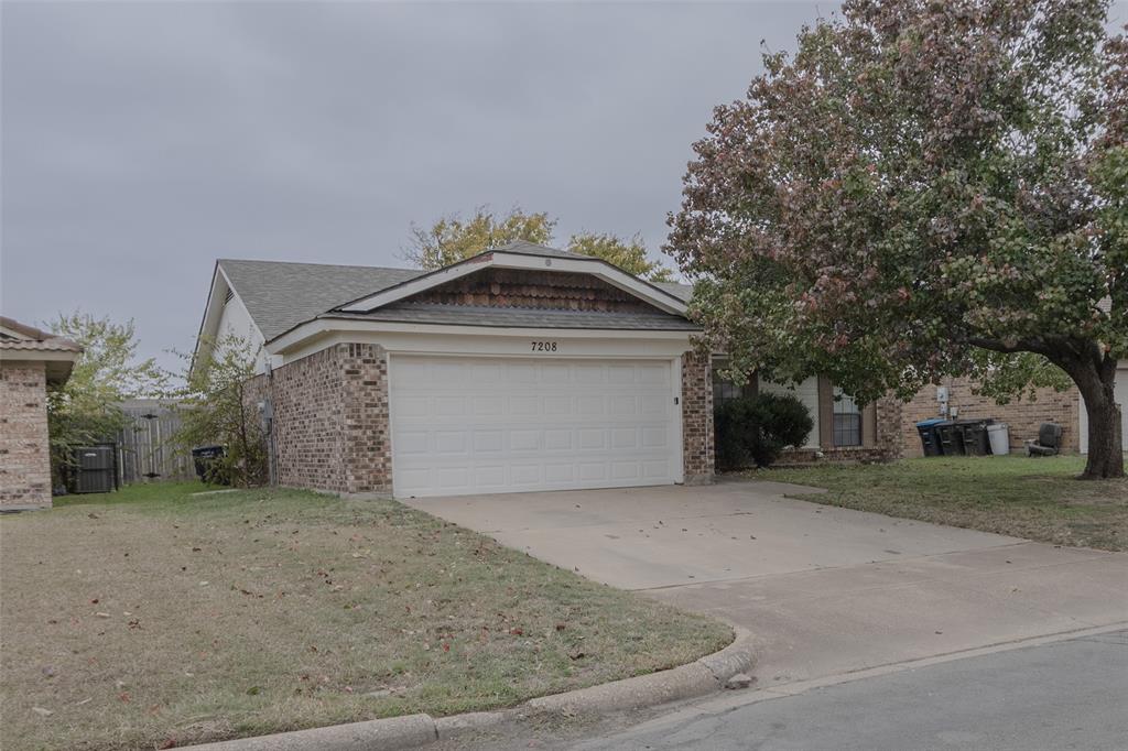 7208 Ridge Road W