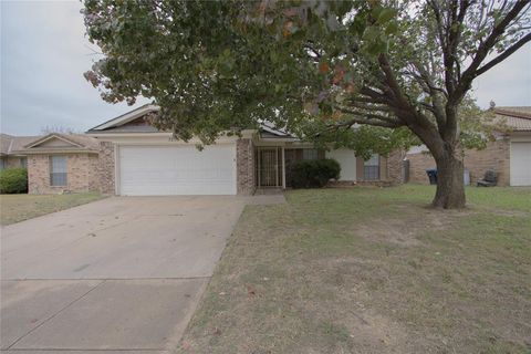 7208 Ridge Road W Fort Worth TX 76133