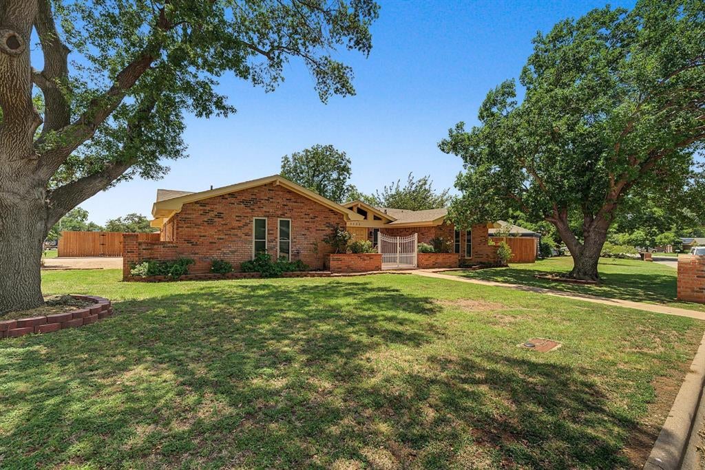 3133 Whitewing Way