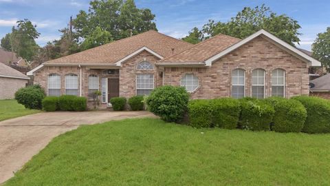 520 Jeff Grimes Boulevard DeSoto TX 75115