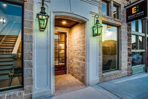 Photo of 1024 Halsell Street, Bridgeport, TX 76426 (MLS # 21239017)