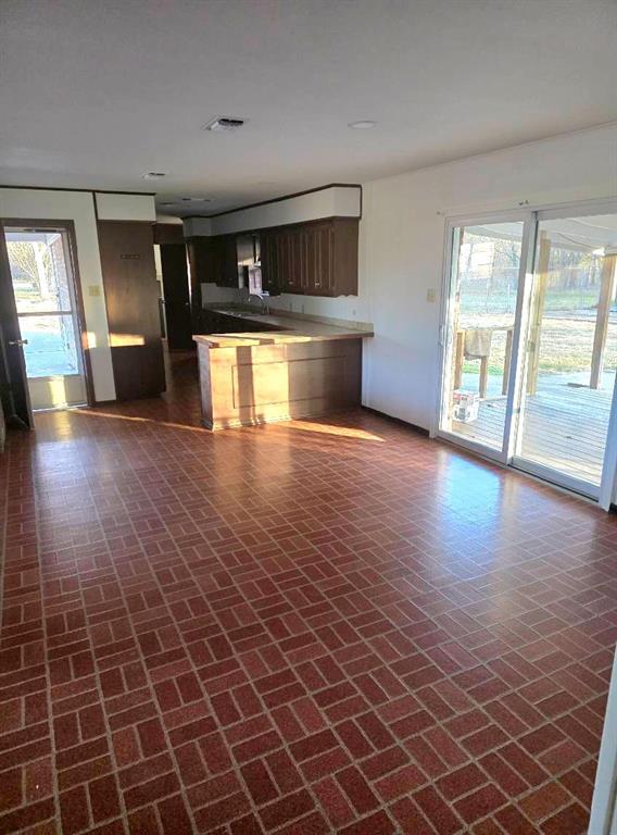 ABSTRACT 213 T C CLARK TC-22 2.253 ACRES - Residential