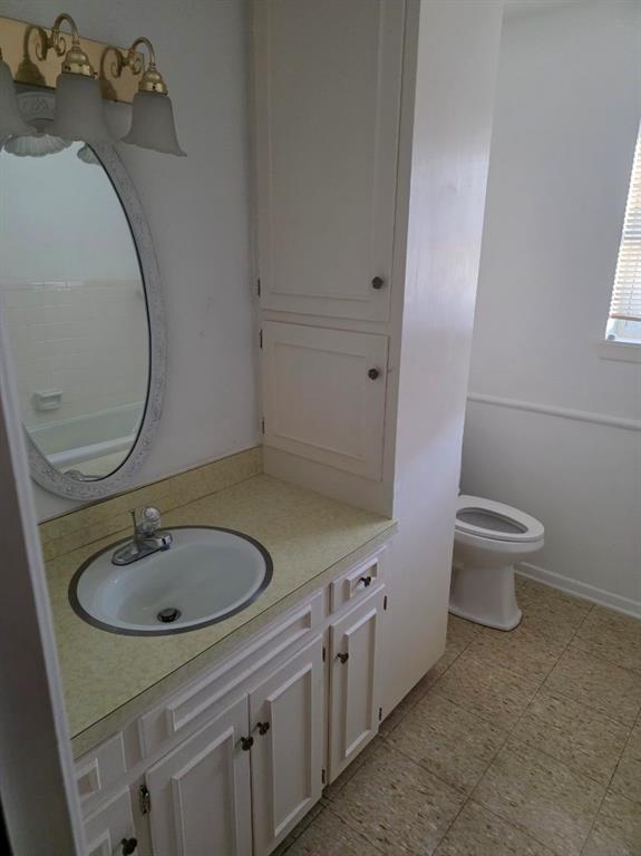 ABSTRACT 213 T C CLARK TC-22 2.253 ACRES - Residential