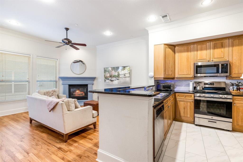 Georgetown Court Twnhms Condos - Residential Lease