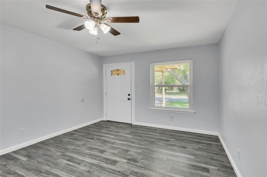 Burleson, Texas 76028, United States, 4 Bedrooms Bedrooms, ,2 BathroomsBathrooms,Residential,Active,221524