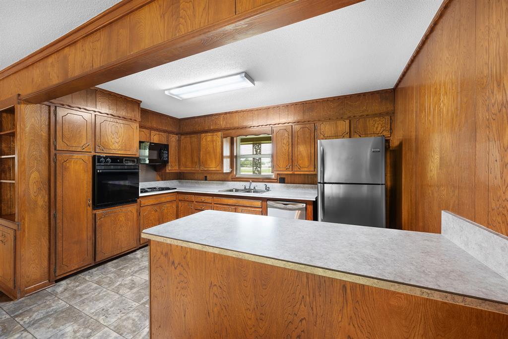 1804 Posey Lane