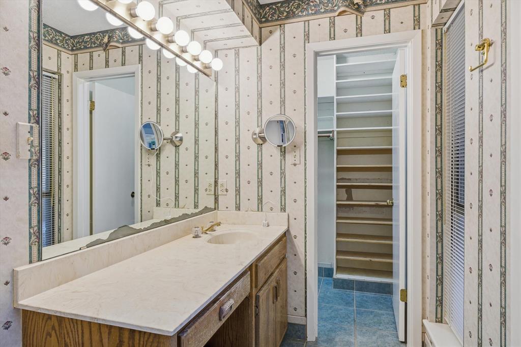 Hide A Way Lake - Residential