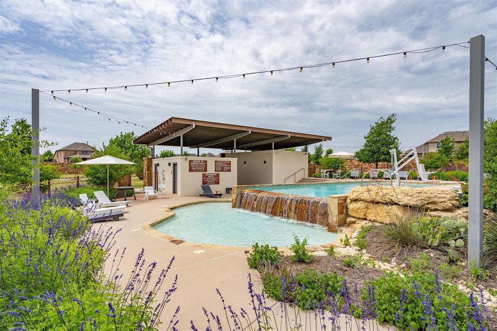 Canyon Falls Village W7 - Residential