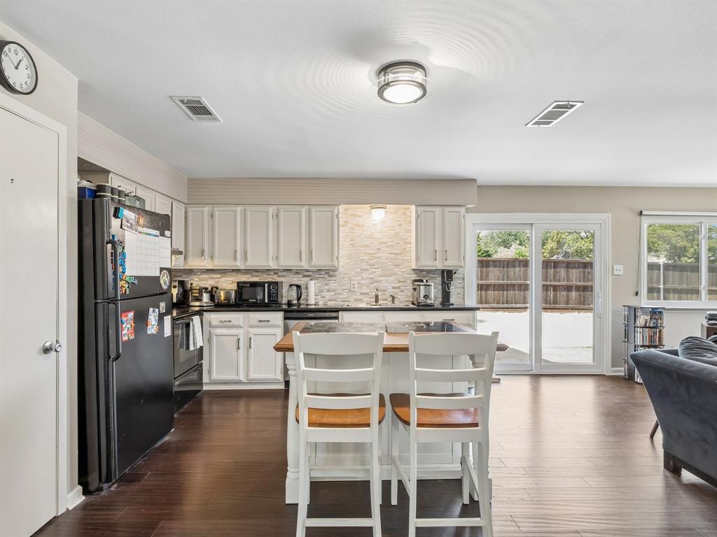 1809 Windsong Trail