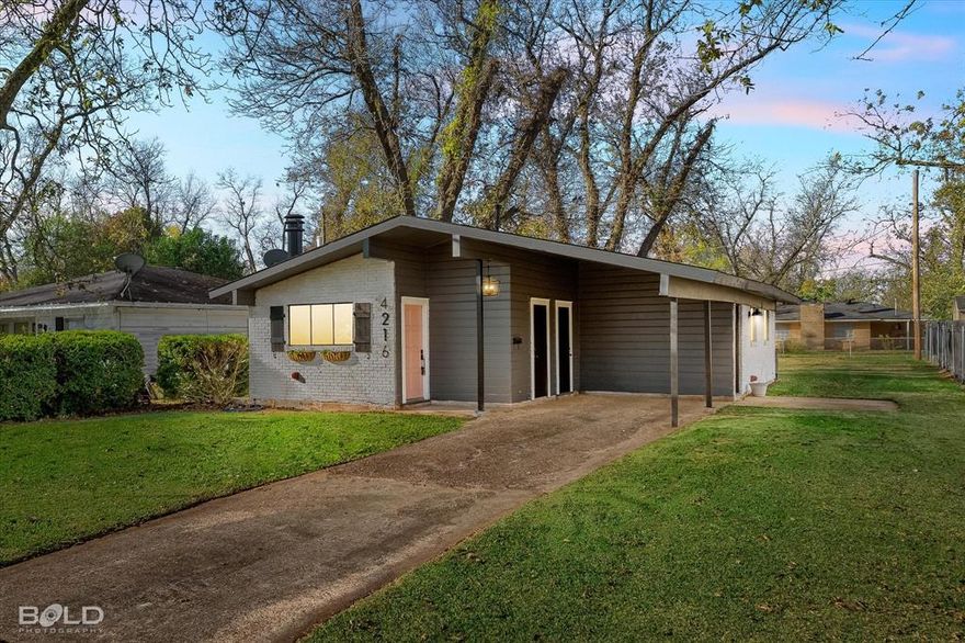 Remodeled South Bossier Cutie ready to call home!!! This home has been remodeled with all new fresh paint inside and out along with all new flooring, hardware, fixtures, cabinets, counters, tile work and appliances! This property features 3 spacious size bedrooms, a great size full bathroom, plenty of storage and a large backyard! Everything has been checked out and is mint condition! Roof is only a couple years old, too!! If you are looking for a turnkey home for a fantastic price in Bossier City, look no further!!! Call today for your personal tour and let's make this gorgeous home yours!!