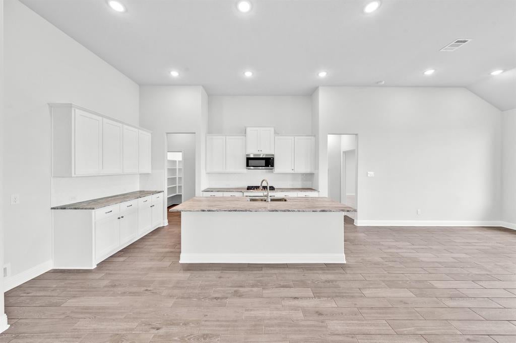 8335 Magnolia Court