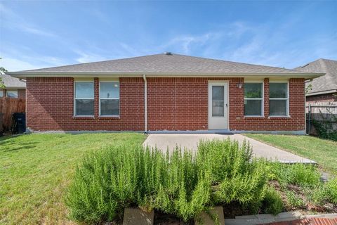 Tiny photo for 2336 Cavalry Drive, Fort Worth, TX 76177 (MLS # 21198382)