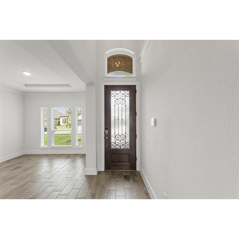 Las Lomas - Residential