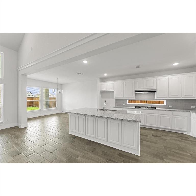 Las Lomas - Residential