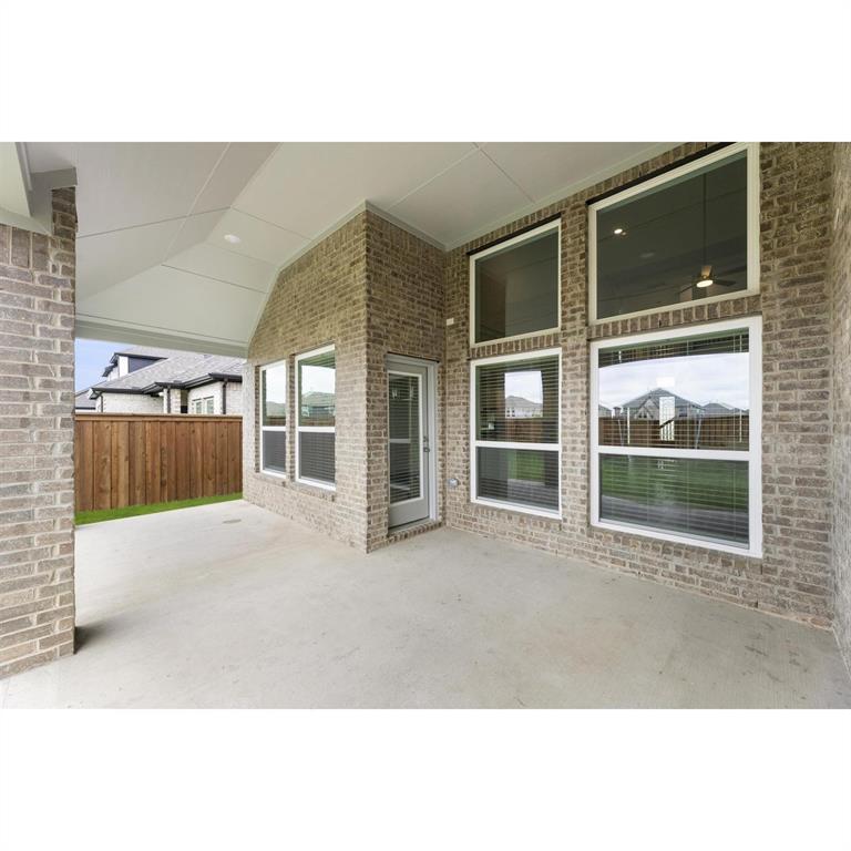 Las Lomas - Residential