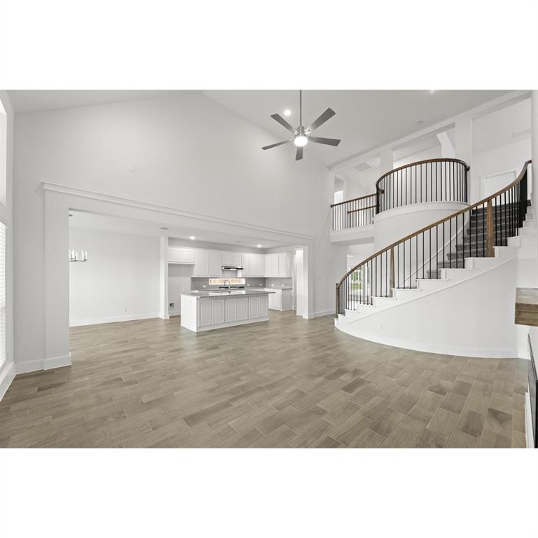 Las Lomas - Residential