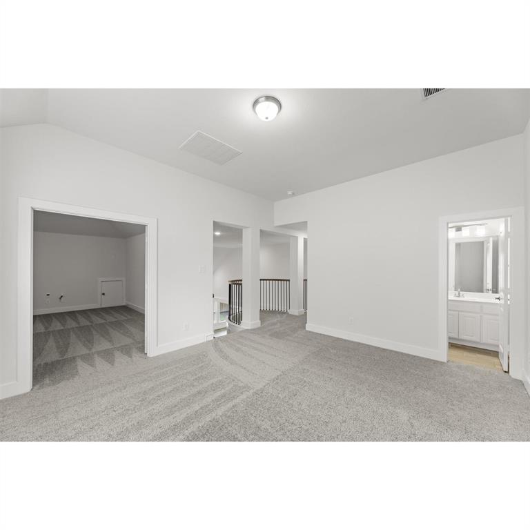 Las Lomas - Residential