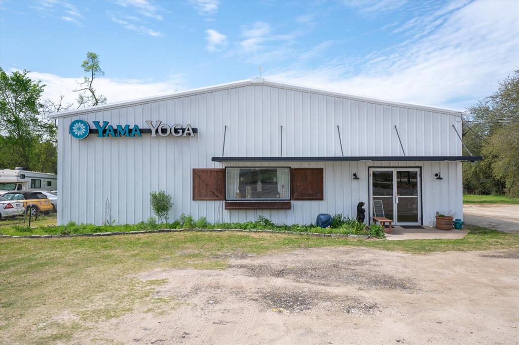 C Beckett - Commercial Sale