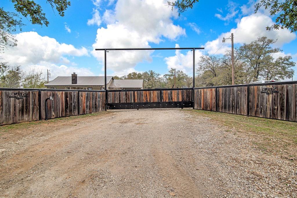 3817 Cross Timber Road