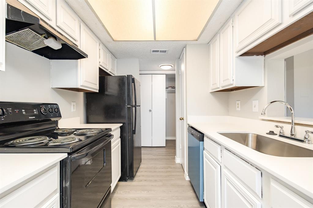 Meadows Condo - Residential