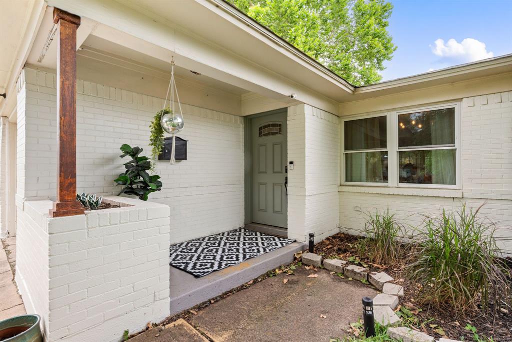 1218 Ridgeway Drive