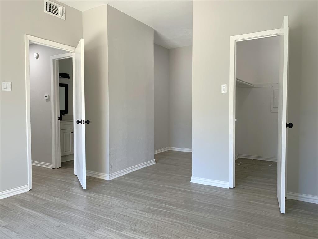 Woods On Park Lane Condo - Residential